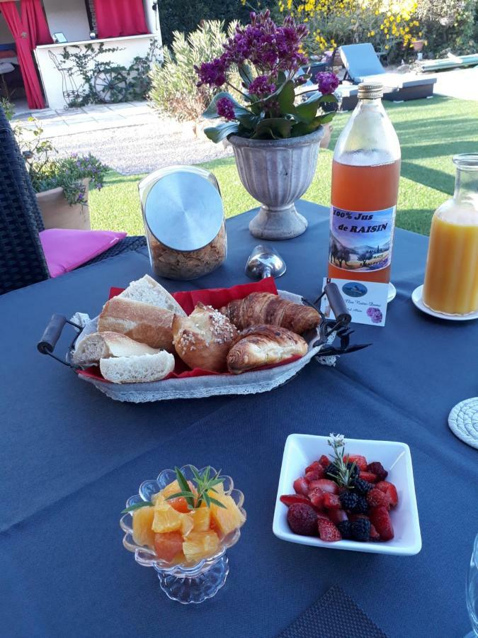 Bed and Breakfast La Colombe Турретт Екстер'єр фото